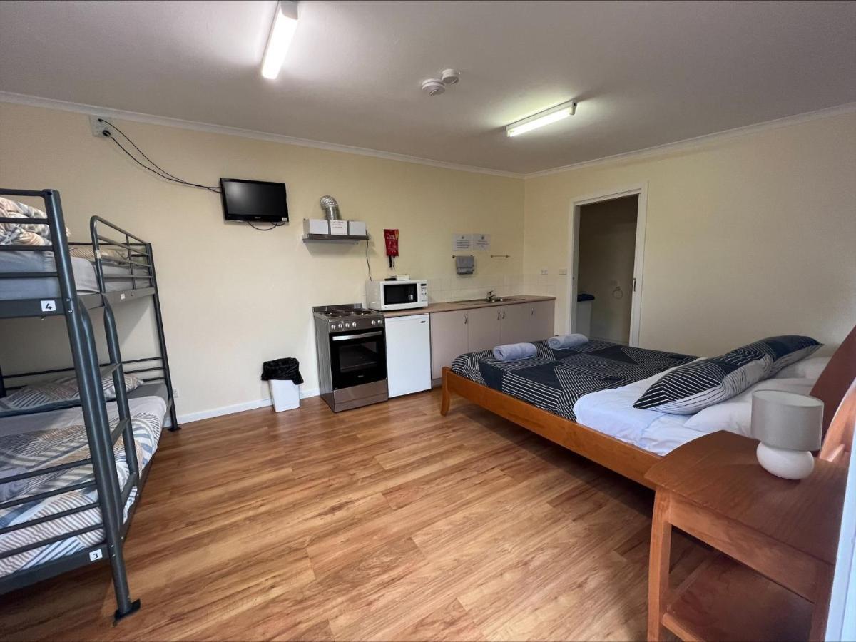 Turn-In Motel Warrnambool Exterior foto